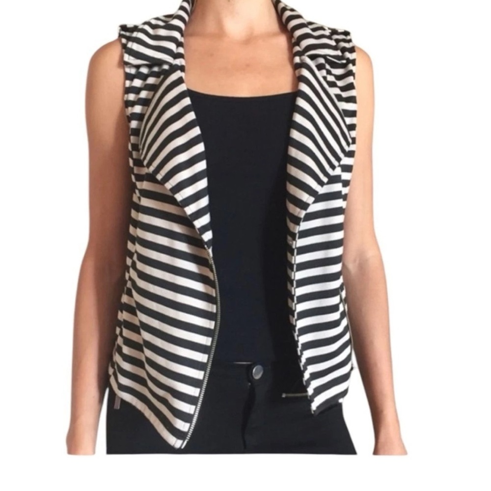 New Xhilaration Black and cream Striped Vest size medium